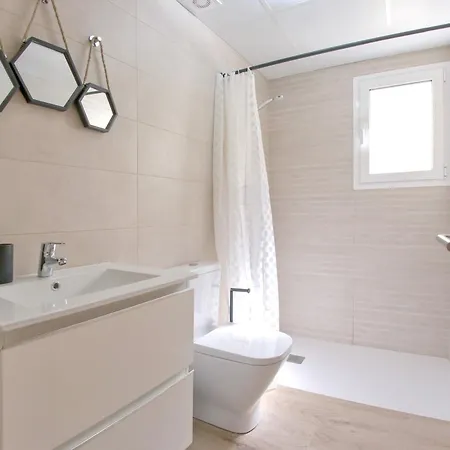 2bd Spacious & Stylish With Heated Pool Las Rosas (Arona, Tenerife)