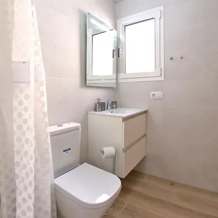 2bd Spacious & Stylish With Heated Pool