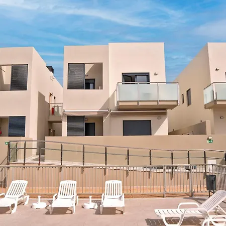 2bd Spacious & Stylish With Heated Pool * Las Rosas (Arona, Tenerife)