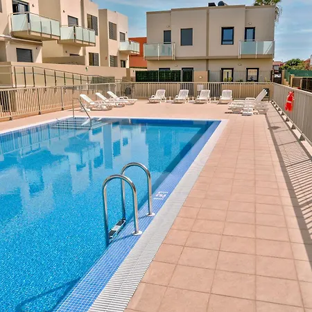 2bd Spacious & Stylish With Heated Pool *