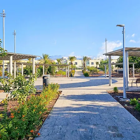 2bd Spacious & Stylish With Heated Pool *